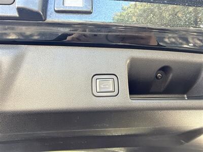 2024 Chevrolet Equinox EV Launch Edition EV RS - Photo 17 - Dallas, TX 75252