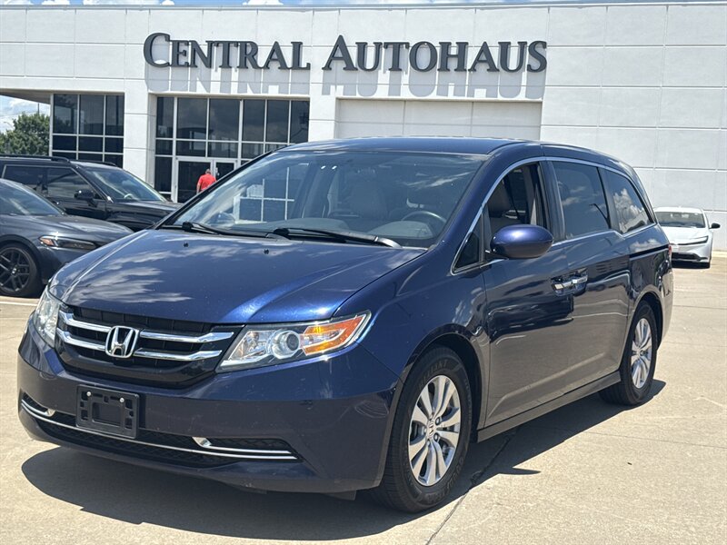 2016 Honda Odyssey SE - Photo 1 - Dallas, TX 75252