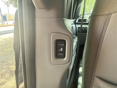 2016 Honda Odyssey SE   - Photo 13 - Dallas, TX 75252