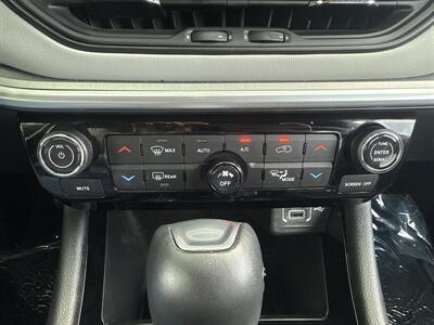 2025 Jeep Compass Limited   - Photo 29 - Dallas, TX 75252