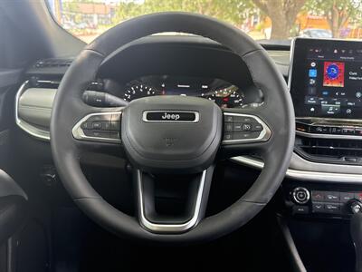 2025 Jeep Compass Limited   - Photo 23 - Dallas, TX 75252