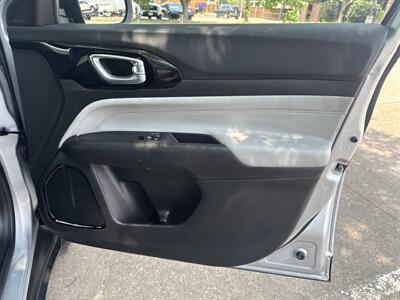 2025 Jeep Compass Limited   - Photo 14 - Dallas, TX 75252