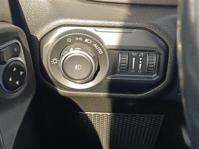 2021 Jeep Wrangler Sport   - Photo 26 - Dallas, TX 75252