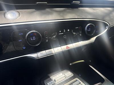 2025 Genesis GV70 2.5T Standard   - Photo 23 - Dallas, TX 75252