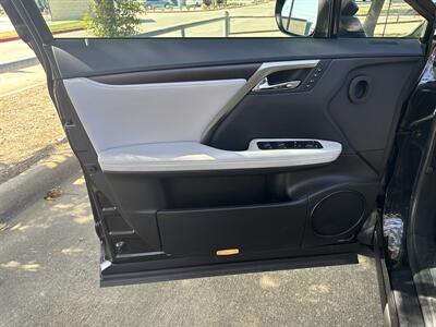 2022 Lexus RX 350 - Photo 9 - Dallas, TX 75252