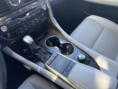 2022 Lexus RX 350 - Photo 29 - Dallas, TX 75252