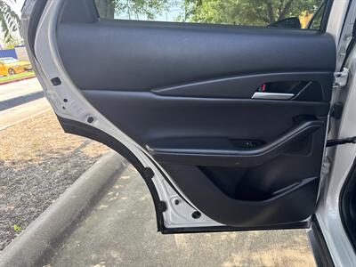 2024 Mazda CX-30 2.5 S Select Sport   - Photo 12 - Dallas, TX 75252