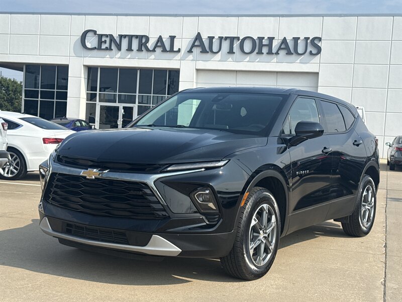 2025 Chevrolet Blazer LT - Photo 1 - Dallas, TX 75252