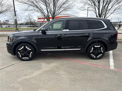 2025 Kia Telluride S   - Photo 4 - Dallas, TX 75252
