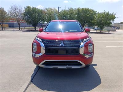 2024 Mitsubishi Outlander SE   - Photo 2 - Dallas, TX 75252