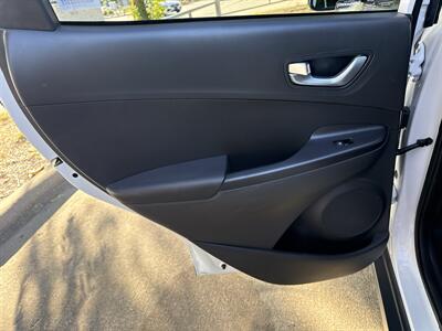 2023 Hyundai KONA Electric SEL - Photo 12 - Dallas, TX 75252