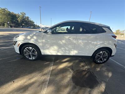 2023 Hyundai KONA Electric SEL - Photo 4 - Dallas, TX 75252