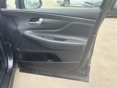 2023 Hyundai SANTA FE SEL   - Photo 13 - Dallas, TX 75252