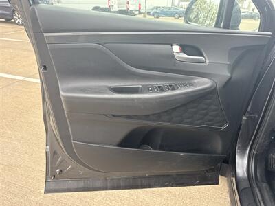 2023 Hyundai SANTA FE SEL   - Photo 10 - Dallas, TX 75252