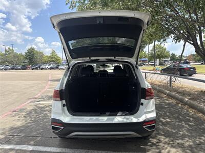 2024 Volkswagen Taos SE   - Photo 14 - Dallas, TX 75252