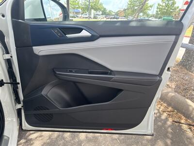 2024 Volkswagen Taos SE   - Photo 13 - Dallas, TX 75252