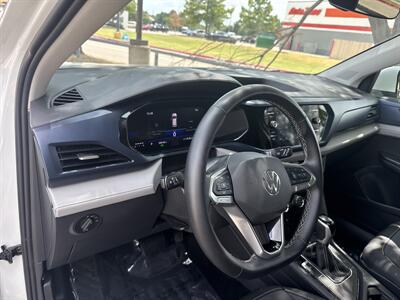 2024 Volkswagen Taos SE   - Photo 19 - Dallas, TX 75252
