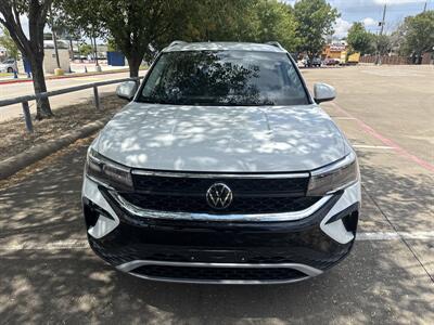 2024 Volkswagen Taos SE   - Photo 2 - Dallas, TX 75252