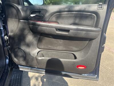 2025 Ford Mustang Mach-E Premium   - Photo 20 - Dallas, TX 75252