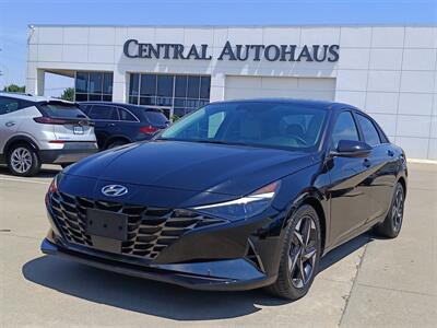 2023 Hyundai ELANTRA Limited   - Photo 1 - Dallas, TX 75252