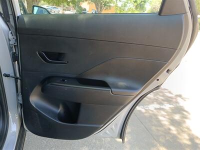 2024 Hyundai KONA SE   - Photo 13 - Dallas, TX 75252