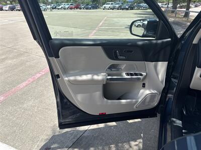 2023 Mercedes-Benz GLB GLB 250   - Photo 10 - Dallas, TX 75252
