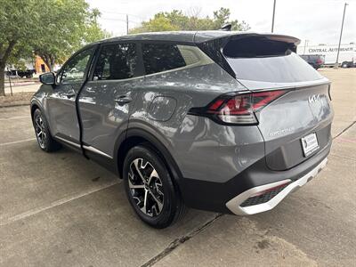 2025 Kia Sportage EX - Photo 5 - Dallas, TX 75252