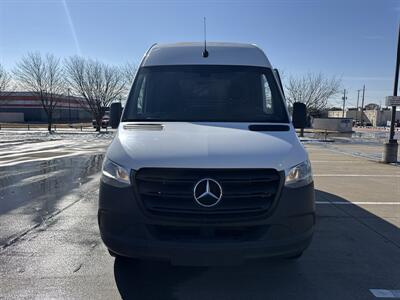 2021 Mercedes-Benz Sprinter 2500   - Photo 2 - Dallas, TX 75252