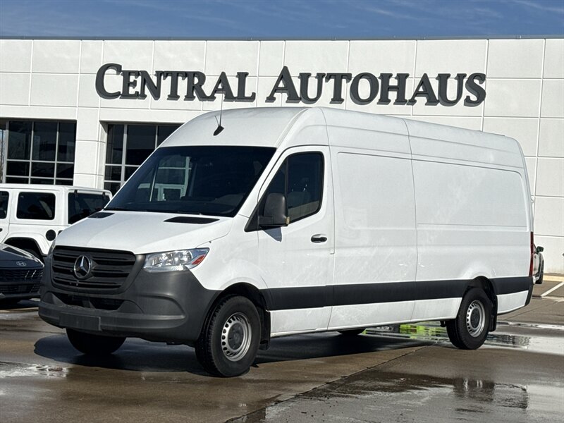 2021 Mercedes-Benz Sprinter 2500   - Photo 1 - Dallas, TX 75252