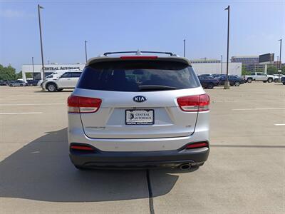 2017 Kia Sorento LX V6   - Photo 6 - Dallas, TX 75252