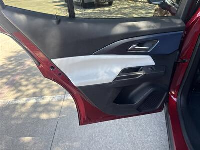 2024 Chevrolet Equinox EV LT 2LT - Photo 15 - Dallas, TX 75252