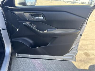 2025 Nissan Rogue SV   - Photo 13 - Dallas, TX 75252