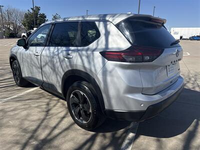 2025 Nissan Rogue SV   - Photo 5 - Dallas, TX 75252