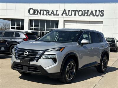 2025 Nissan Rogue SV   - Photo 1 - Dallas, TX 75252
