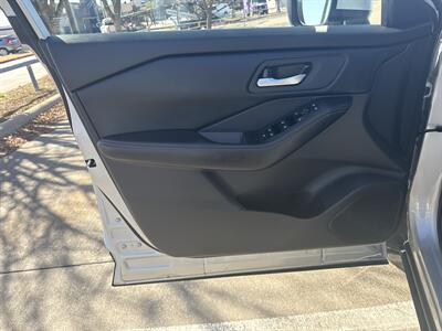 2025 Nissan Rogue SV   - Photo 10 - Dallas, TX 75252