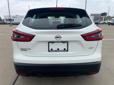 2022 Nissan Rogue Sport S   - Photo 8 - Dallas, TX 75252