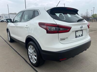 2022 Nissan Rogue Sport S   - Photo 3 - Dallas, TX 75252