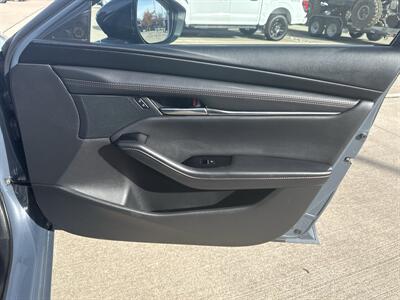 2024 Mazda Mazda3 Sedan 2.5 S Carbon Edition   - Photo 13 - Dallas, TX 75252
