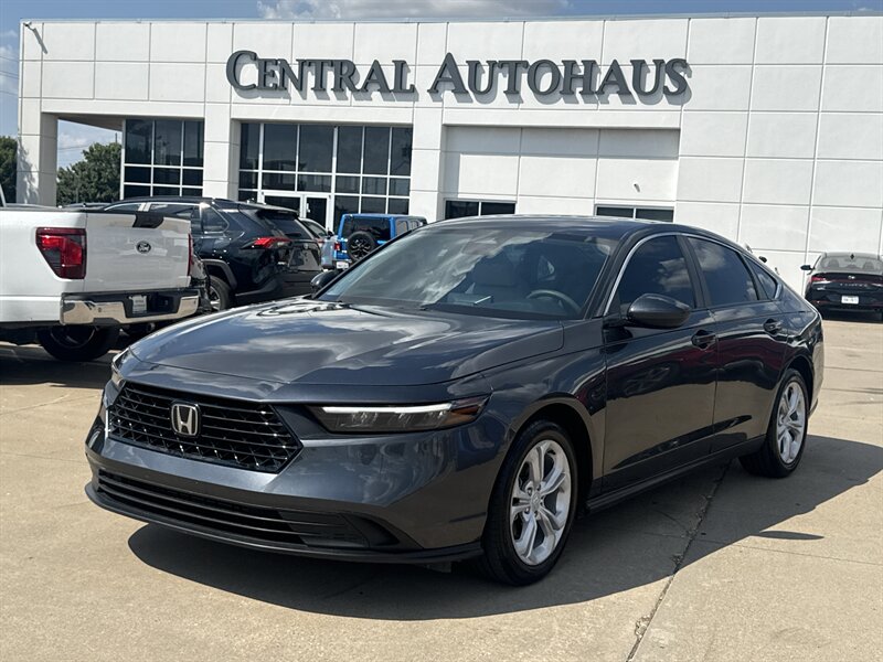 2025 Honda Accord LX  
