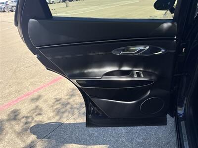 2025 Genesis GV70 2.5T Standard   - Photo 13 - Dallas, TX 75252