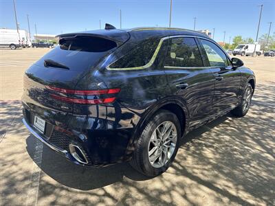 2025 Genesis GV70 2.5T Standard   - Photo 8 - Dallas, TX 75252
