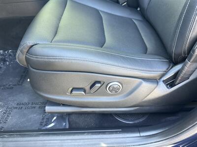 2025 Genesis GV70 2.5T Standard   - Photo 19 - Dallas, TX 75252