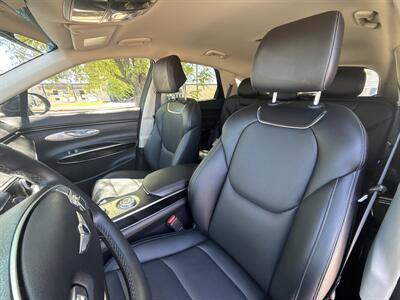 2025 Genesis GV70 2.5T Standard   - Photo 20 - Dallas, TX 75252