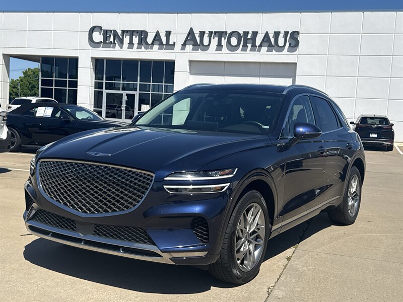 2025 Genesis GV70 2.5T Standard  