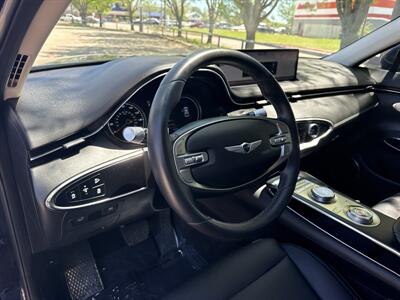 2025 Genesis GV70 2.5T Standard   - Photo 18 - Dallas, TX 75252