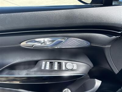 2025 Genesis GV70 2.5T Standard   - Photo 12 - Dallas, TX 75252