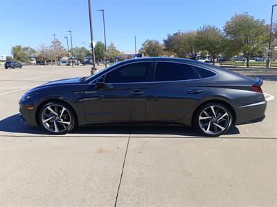 2021 Hyundai SONATA SEL Plus   - Photo 4 - Dallas, TX 75252