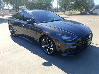 2021 Hyundai SONATA SEL Plus   - Photo 9 - Dallas, TX 75252