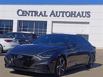 2021 Hyundai SONATA SEL Plus   - Photo 1 - Dallas, TX 75252