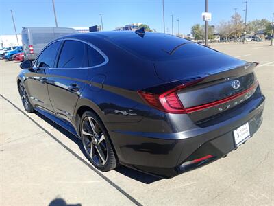 2021 Hyundai SONATA SEL Plus   - Photo 5 - Dallas, TX 75252